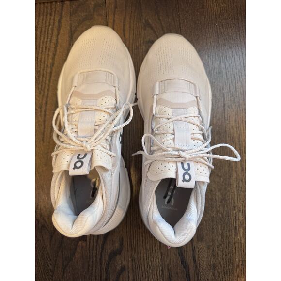 On Cloud Cloudnova 2 Sneaker White Women's Size 9 - Picture 9 of 13